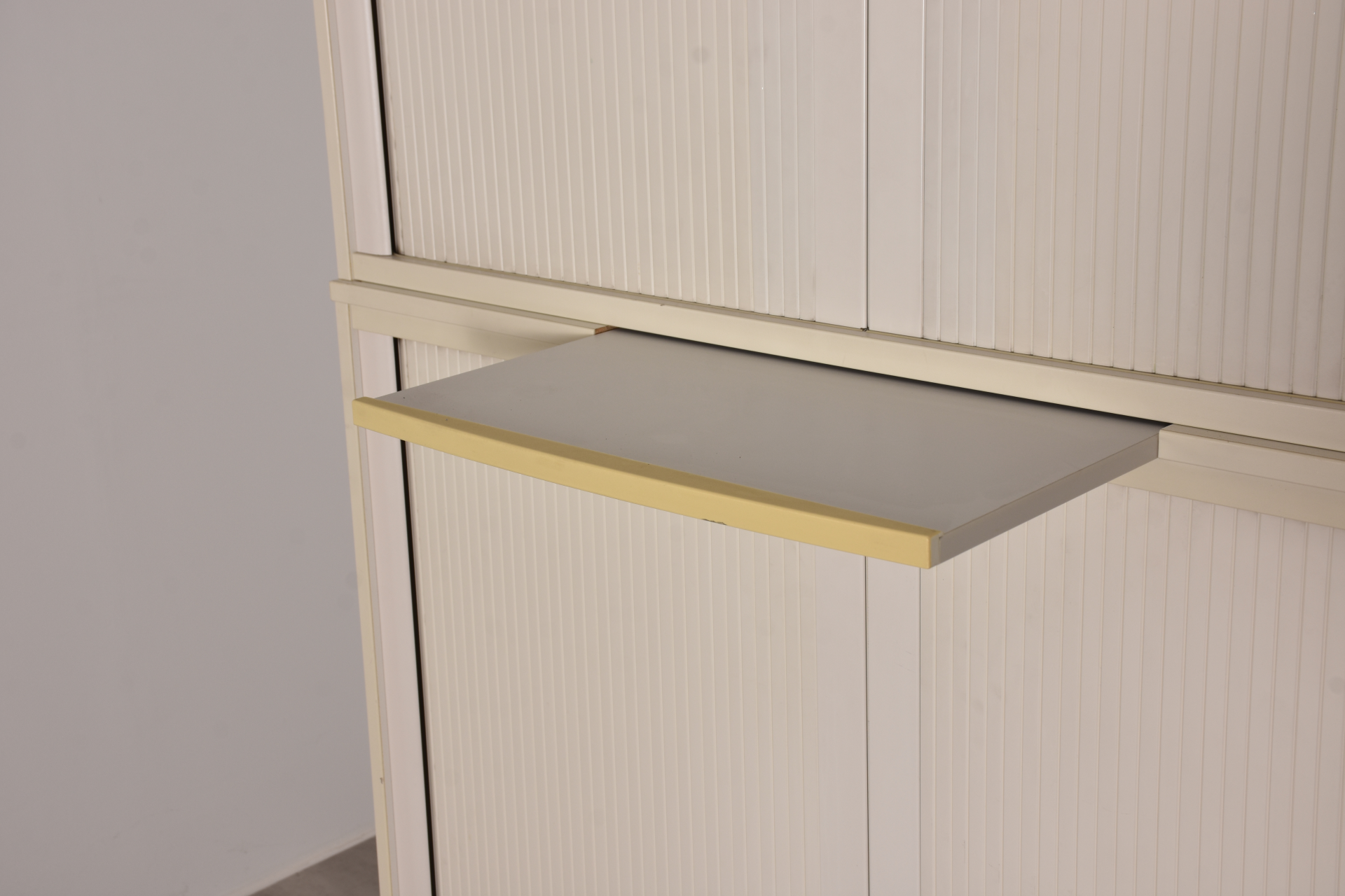 Aktenschrank 6 OH weiß, 120 cm breit, gebraucht 