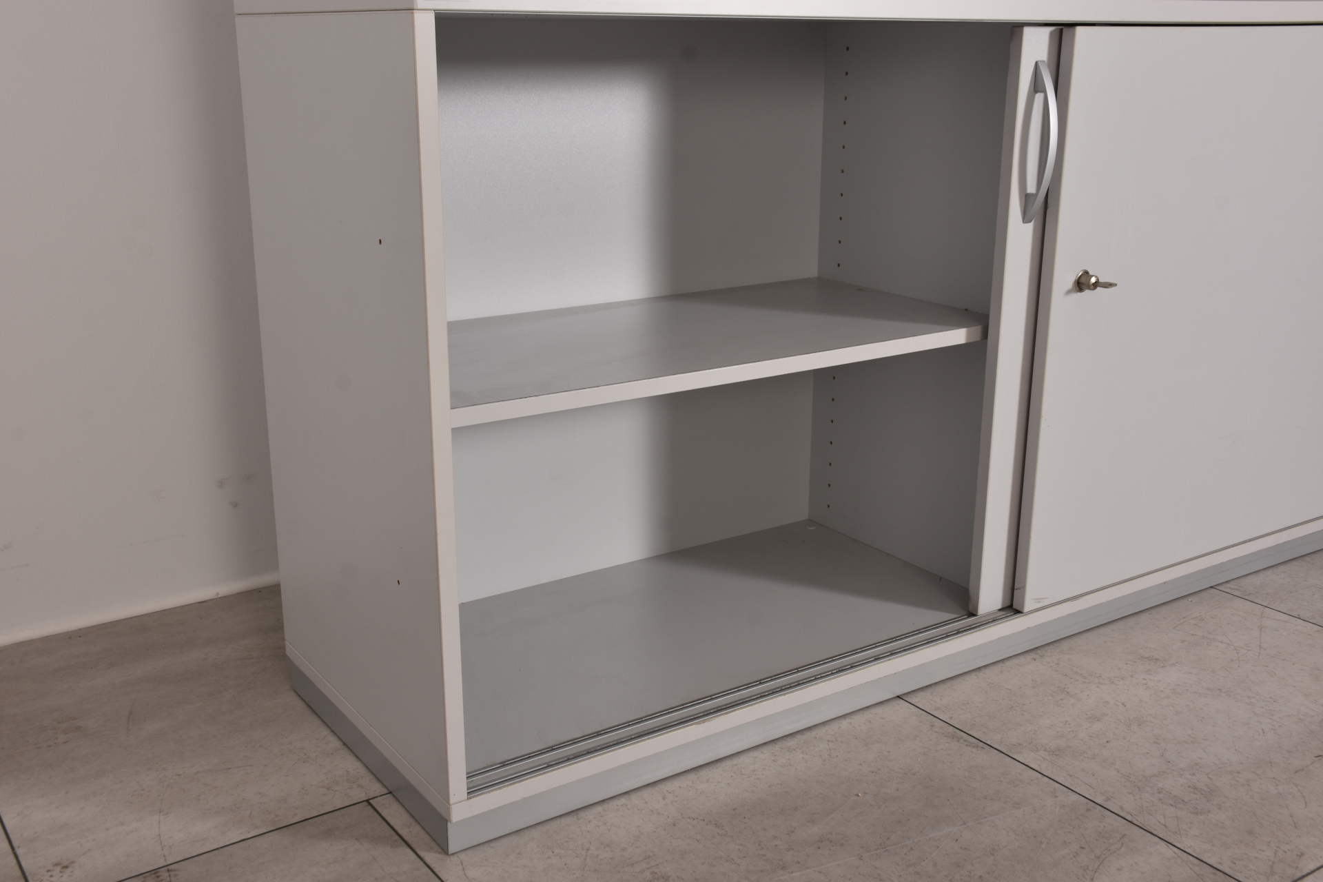 Palmberg Aktenschrank 5 OH lichtgrau, 160 cm breit, gebraucht    