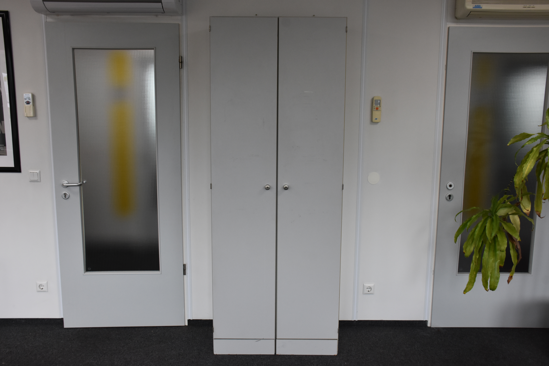 Aktenschrank, 5 OH Breite 80 cm, lichtgrau, gebraucht 