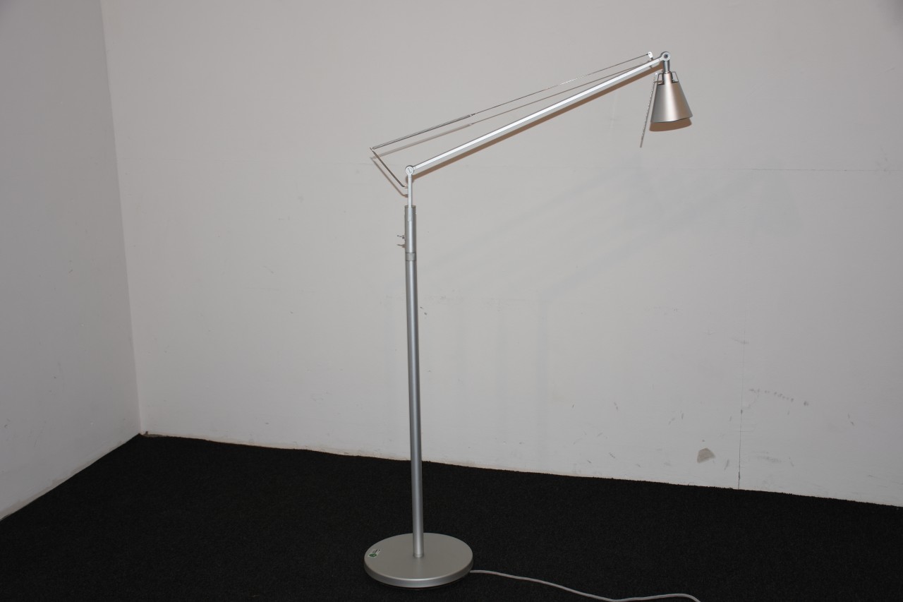 Ikea Stehlampe Metall grau gebraucht