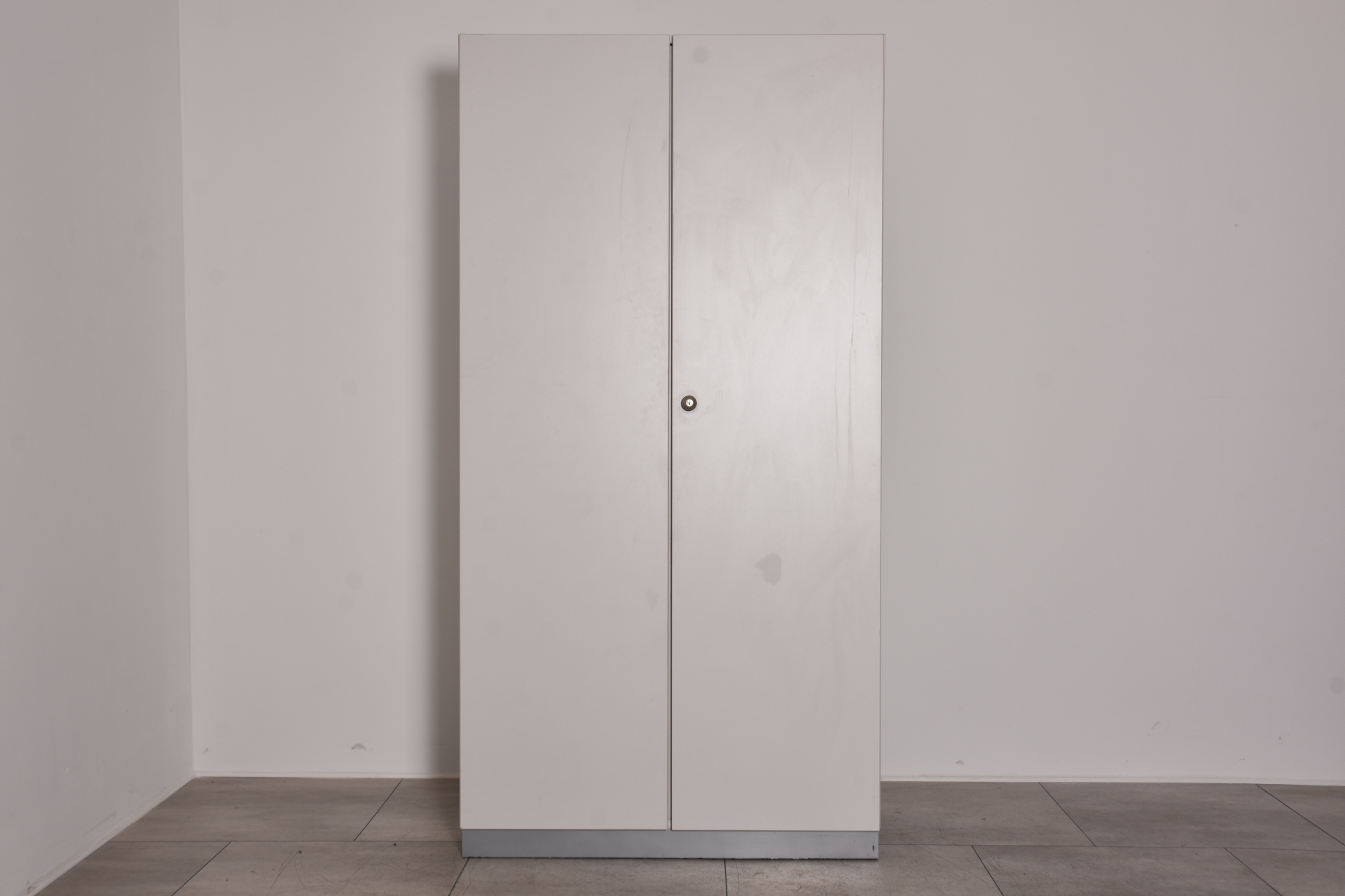Haworth Garderobenschrank, weiß  100 cm breit, gebraucht
