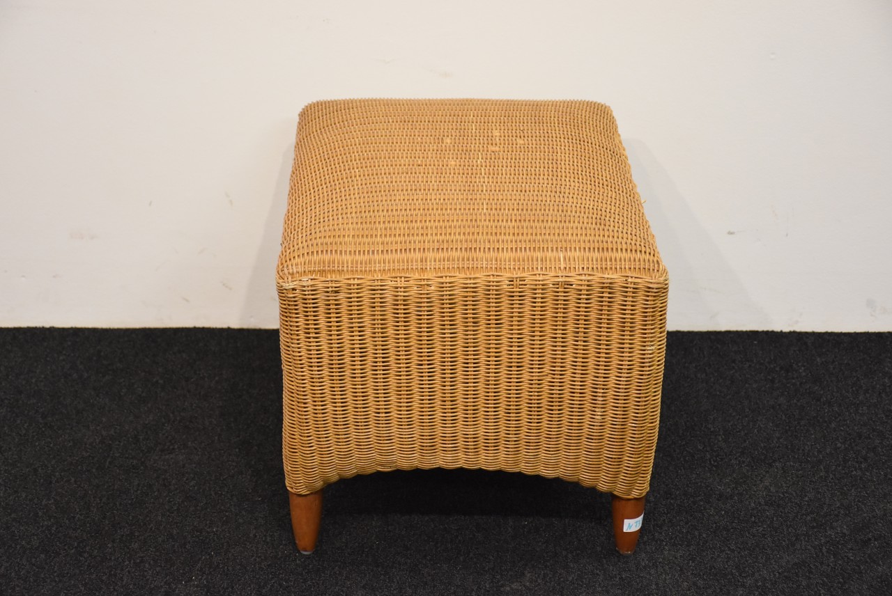 Hocker, aus Rattan, gebraucht