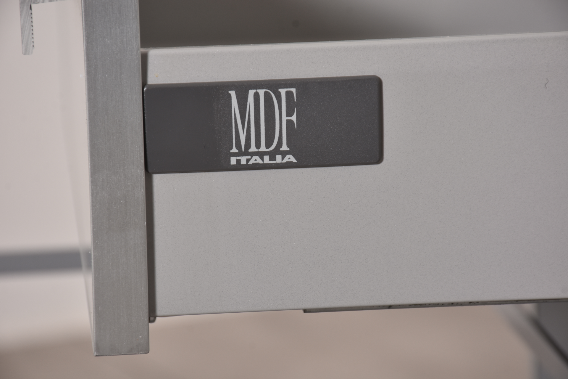 MDF Design Italia Rollcontainer, silber/alu, gebraucht