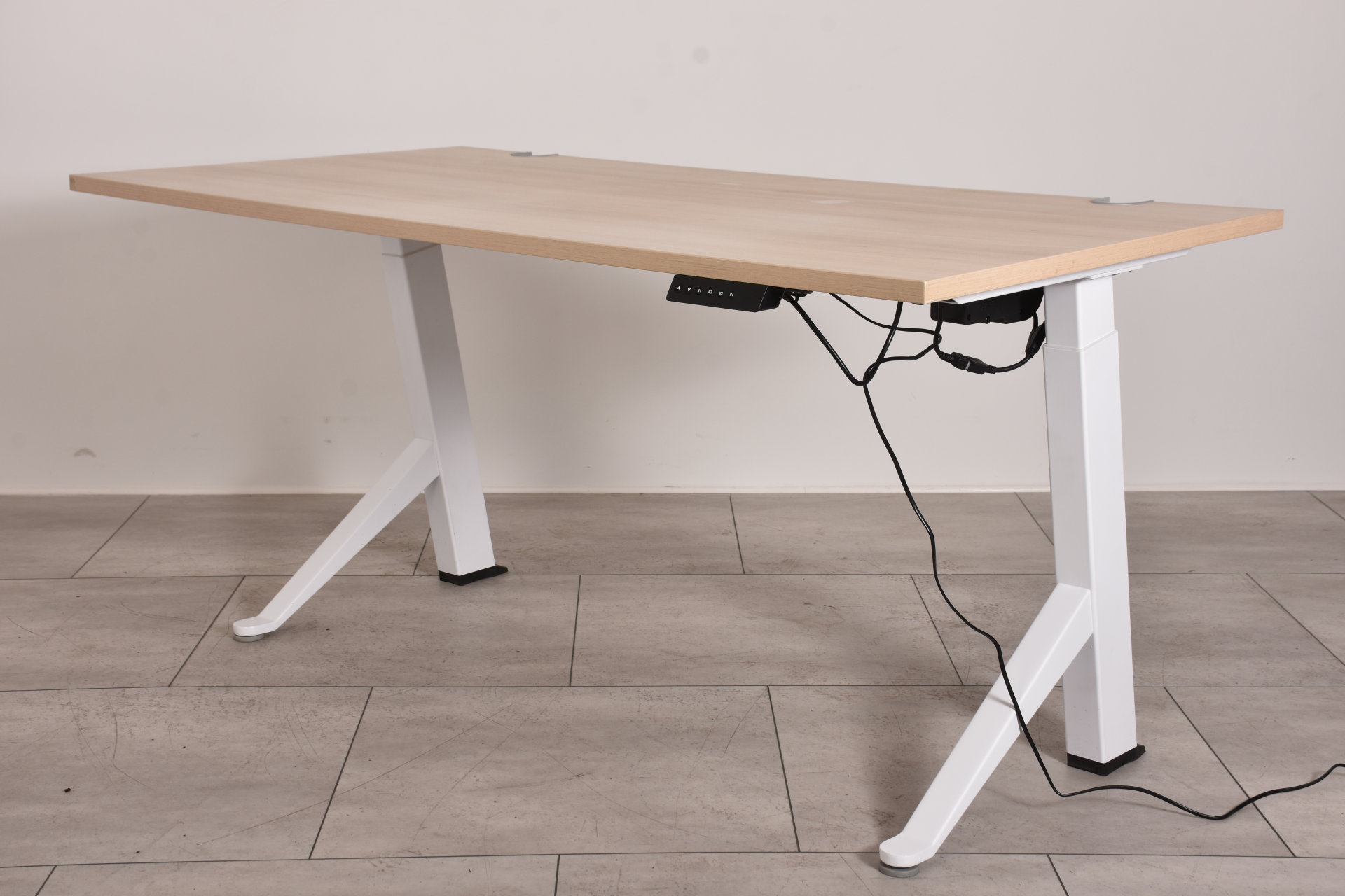 Schreibtisch, elektrische Höhenverstellung, B 160 x H 70-114 x T 80 cm, gebraucht 