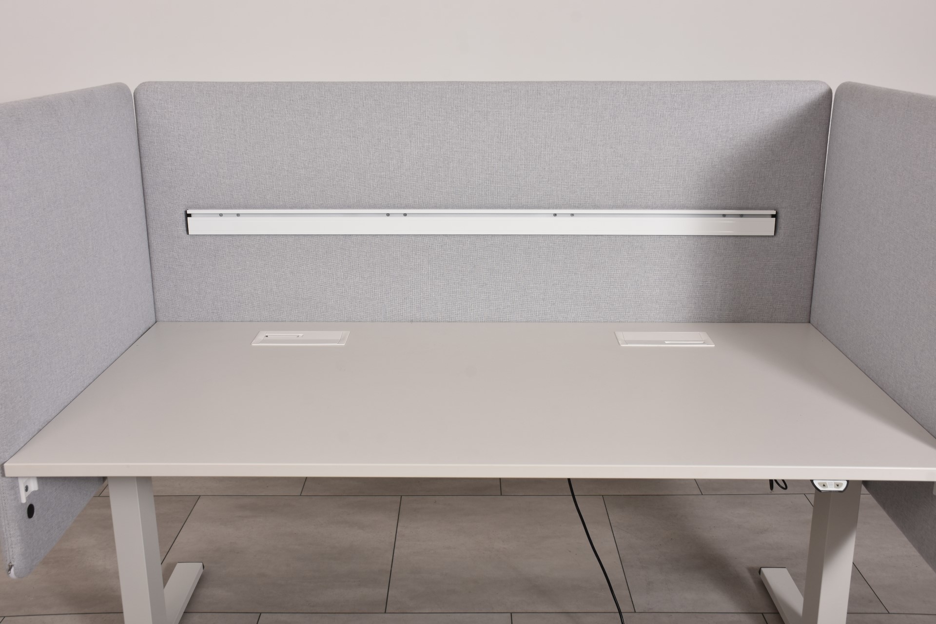 Steelcase Schreibtisch, elektrische Höhenverstellung, B 160 x H 68-125 x T 80 cm, gebraucht 